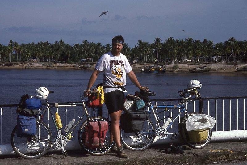 WT 0700 113-04 Malaysia.jpg